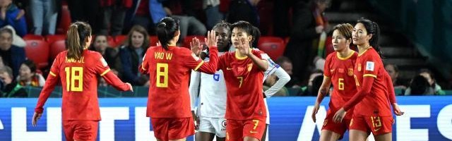 华体会官网-马德兴：敢于进攻才能赢 中国女足需重新明确定位