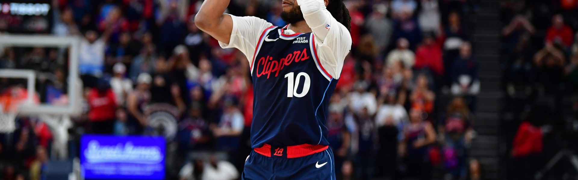 华体会下载-加兰代表快船出战时12胜5负 场均20.4分6.4助1.1断 正负值+7.5