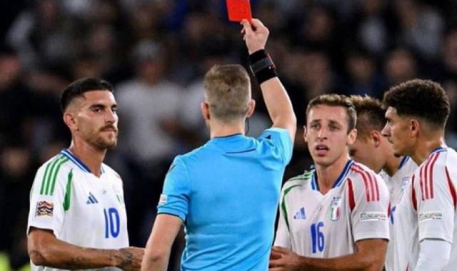 华体会官网-愚蠢红牌主场葬送好局，罗马队长成唯一失意者